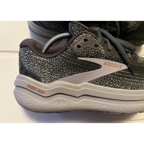 Women's Brooks Ghost Max 2 Ebony/Sweet Lavender/Alloy Size 8 B Medium Running - Picture 7 of 12